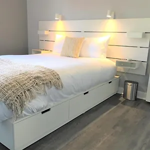  Apartment Simply