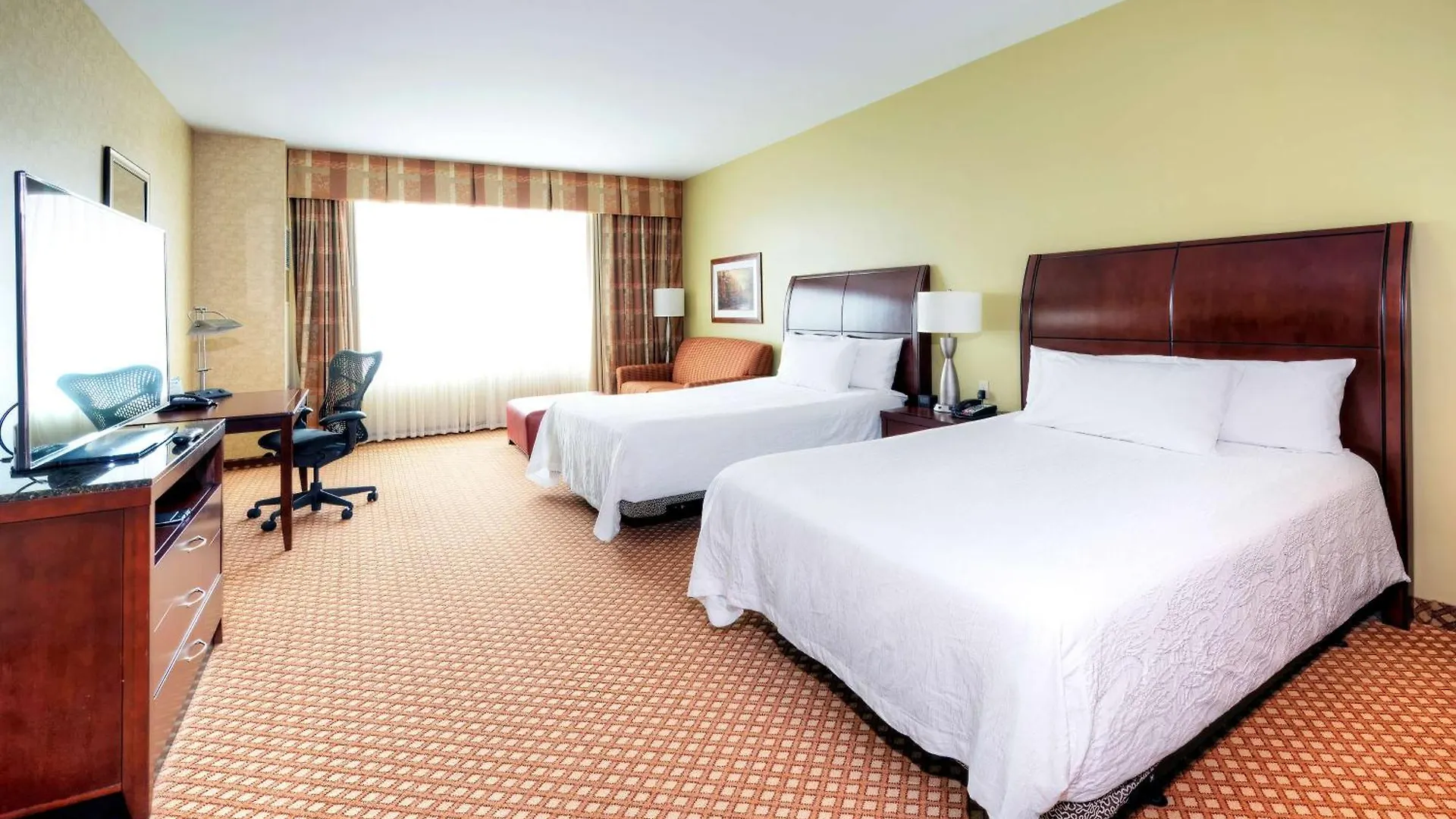 Hilton Garden Inn Ottawa Airport Hotel